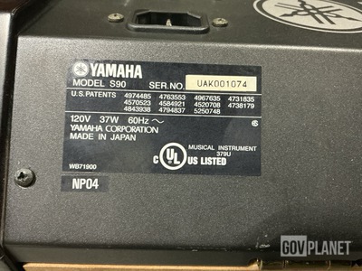 Yamaha S90 Digital Piano
