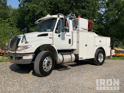 2011 International 4400 4x2 Service Truck