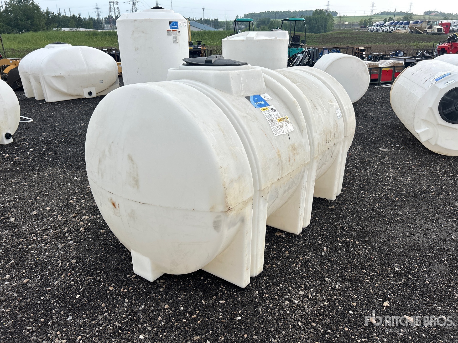 735 gal Water Tank