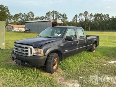 2004 Ford F-350 XL Super Duty Pickup