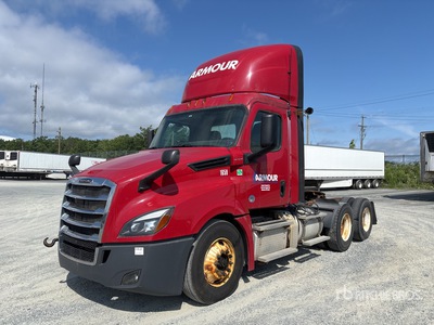 2018 Freightliner Cascadia 126 6x4 T/A Day Cab Truck Tractor