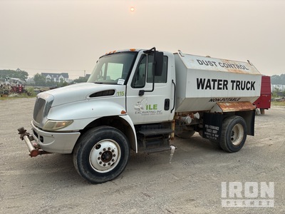2004 International 4300 SBA 4x2 Water Truck