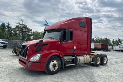 2016 Volvo VNL 6x4 T/A Sleeper Truck Tractor