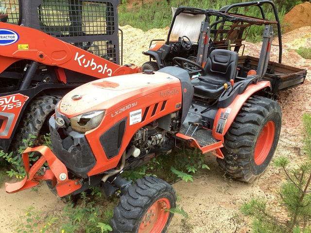 2021 Kubota LX2610SUHSD 4WD Utility Tractor (Inoperable)