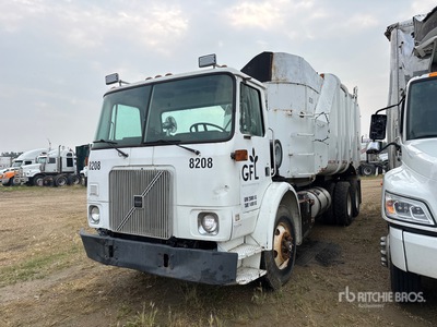 2002 Volvo WX Xpeditor 6x4 Waste Collection Truck (Inoperable)