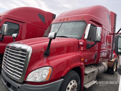 2016 Freightliner Cascadia 125 6x4 T/A Sleeper Truck Tractor (Inoperable)