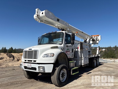 Altec on 2013 Freightliner M2 106 6x4 شاحنة منصة مرفوعة