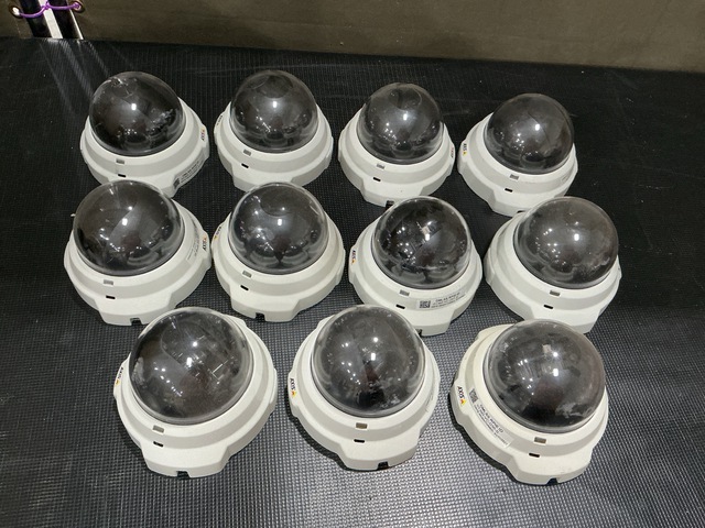 (11) Axis 216FD Fixed Dome Network Cameras