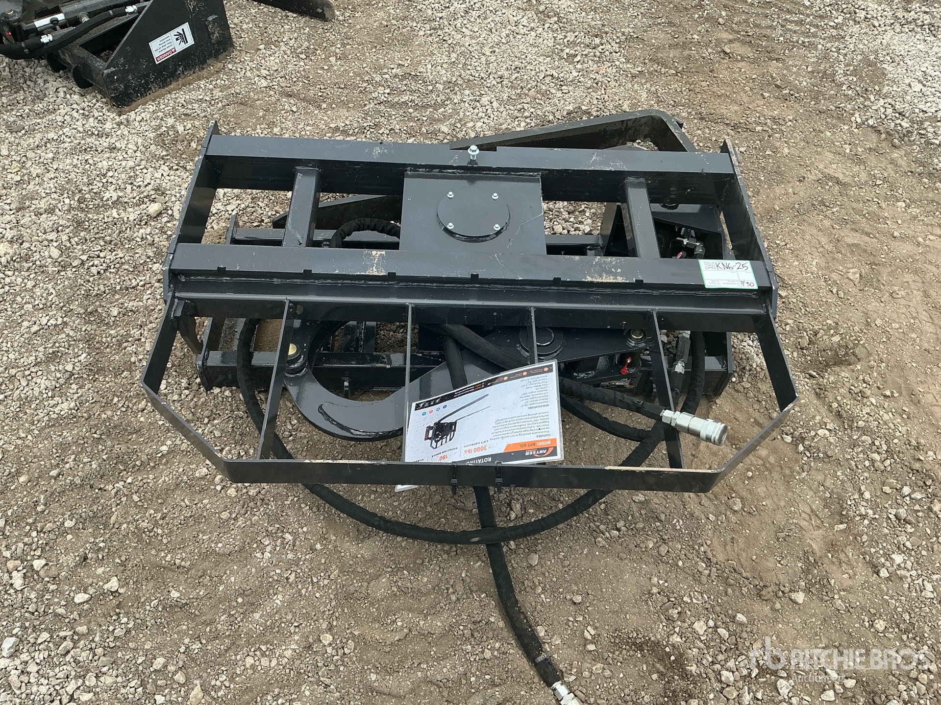 2026 ARTEER RPT-42L 60 in Rotating Hydraulic Skid Steer Forks (Unused)