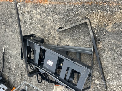 2026 ARTEER RPT-42L 60 in Rotating Hydraulic Fourches pour Skid Steer (Unused)