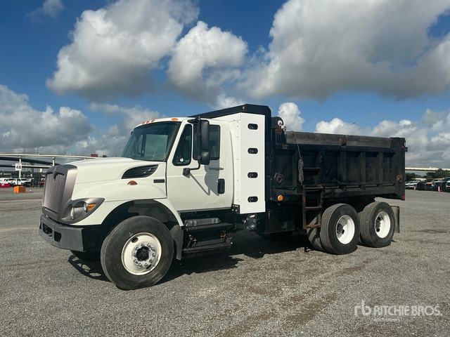 2011 International 7400 6x4 T/A Dump Truck