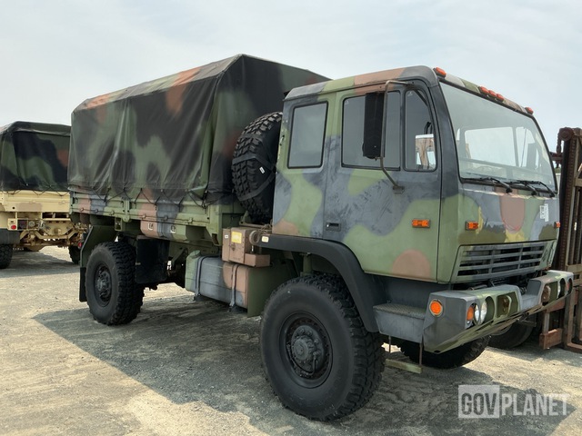2003 Stewart & Stevenson M1078A1 LMTV 4x4 Cargo Truck