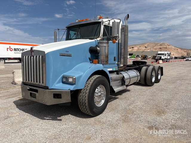 2008 Kenworth T800 6x4 Heavy Haul T/A Day Cab Truck Tractor