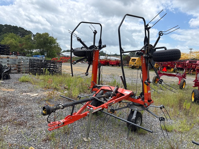 2023 Kubota TE4052T 4 Rotor Hay Tedder