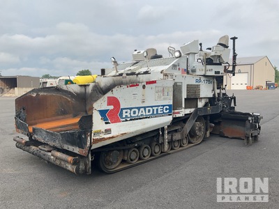 2017 Roadtec RP 175E Track Asphalt Paver