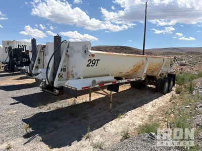 2006 Ranch 32 ft T/A End Dump Trailer