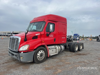 2017 Freightliner Cascadia 113 6x4 Ciągnik siodłowy T/A z kabiną sypialną