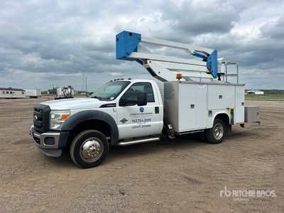 Socage DA320 on 2011 Ford F-550 4x2 Bucket Truck