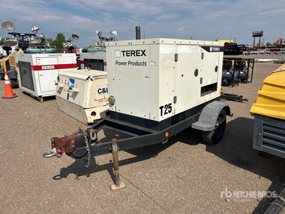 2008 Terex 25 kW Zestaw prądotwórczy