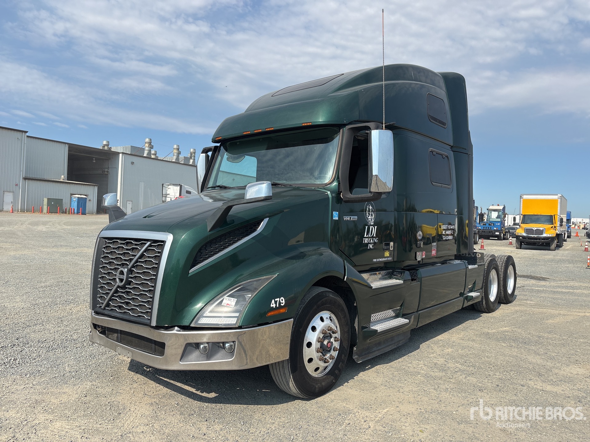 2019 Volvo VNL860 6x4 T/A Sleeper Truck Tractor