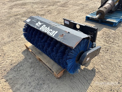 2016 Bobcat 48 in Skid Steer Broom