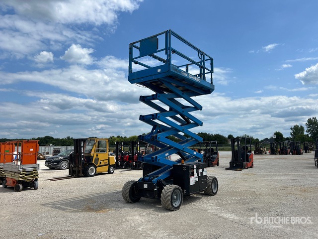 2015 Genie GS-4069DC Electric Scissor Lift