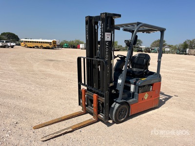 2022 Toyota 8FBE15U 2600 lb Chariot Élévateur Électrique