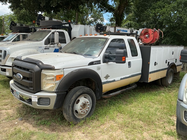 2012 Ford F-550 XL 4x2 Extended Cab Service Truck 2012 Ford F-550 XL 4x2 Extended Cab Service Truck