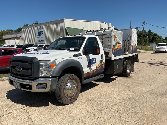 2015 Ford F-550 XL 4x2 Lube Truck