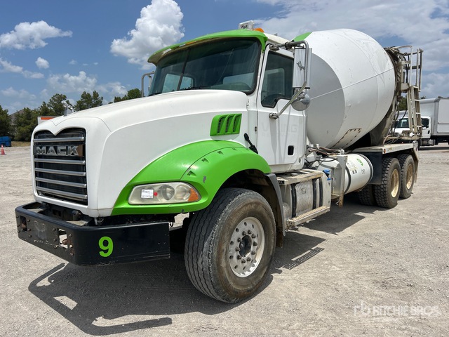 2016 Mack GU813 6x4 Mixer Truck