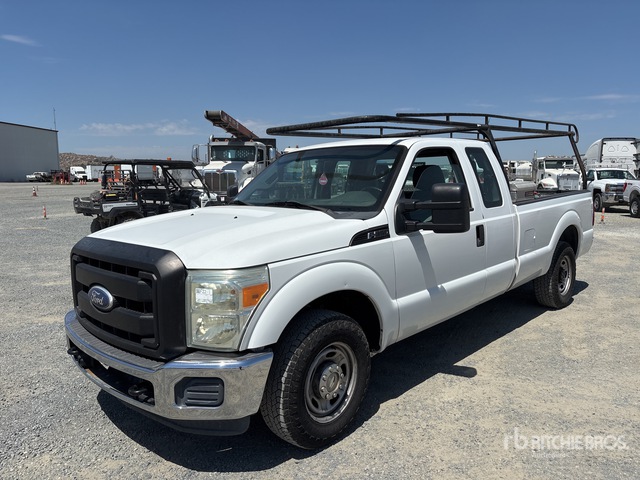 2011 Ford F-350 4x2 Extended Cab Pickup