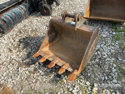 Tag 30 in Digging Excavator Bucket