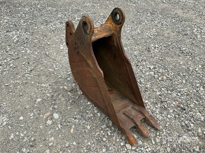 12 in Backhoe Loader Bucket - Fits Case 580