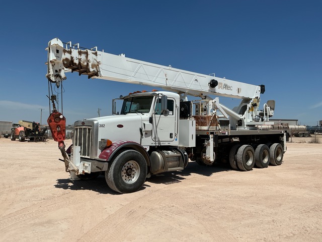 Altec AC38-127S-EJOD Straight Boom on 2011 Peterbilt 365 8x6 Boom Truck