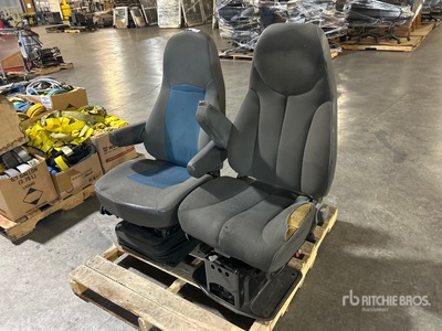 Quantity of 2 Seats