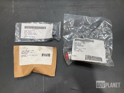 (2) Knobs, (3) Indicator Lights, (4) Machine Plugs & Assorted Items