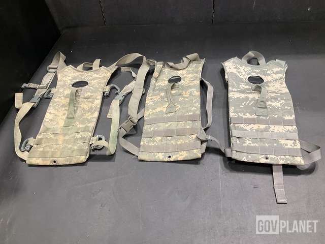 (545) Hydration System Carriers