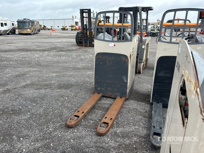 Crown RT4020-45 4500 lb Gato de bandeja