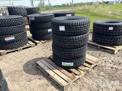 Quantity of (4) Linglong LT265/70R17 Opony (Unused)