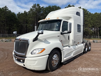 2022 International LT625 6x4 Cabeza Tractora Cabina Dormitorio