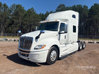2021 International LT625 6x4 Cabina con cuccetta per trattore stradale