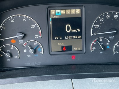 2021 Freightliner Cascadia 126 6x4 T/A Sleeper Truck Tractor