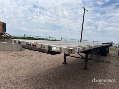 1999 Utility 48 ft Spread axle 10' 7" Flatbed Trailer