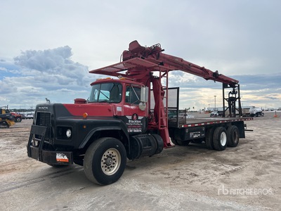 IMT 16000 5825 lb Knuckle Boom on 2000 Mack RB600 6x4 Ciężarówka z wysięgnikiem