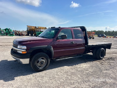 2002 Chevrolet 3500 4x4 Crew Cab Flatbed Truck (Inoperable)