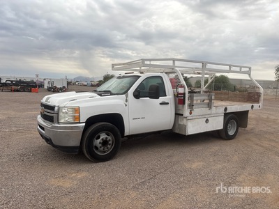 2014 Chevrolet Silverado 3500HD 4x2 Flatbed Truck