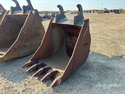 CWS Industries 41 in Q/C Digging Excavator Bucket