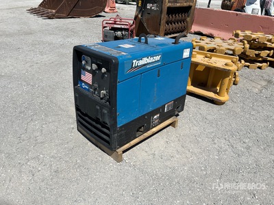 Miller Trailblazer 325 325 A Skid-Mounted Multi-Process Engine Driven Welder