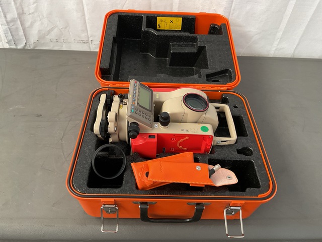 Pentax ATS-105 Total Station