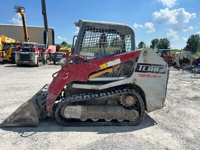 2021 Takeuchi TL8R2R Skid Steer Loader